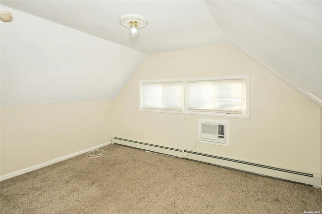 Building Photo - 88 Choir Ln