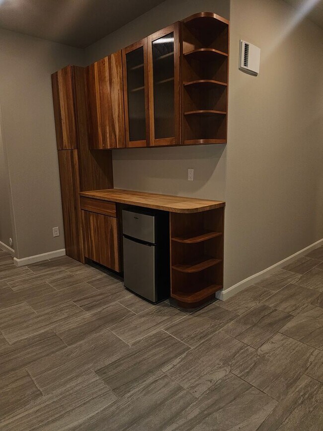 Building Photo - Spacious 5 Bedroom in Convenient North Creek Ridge, Bothell Location