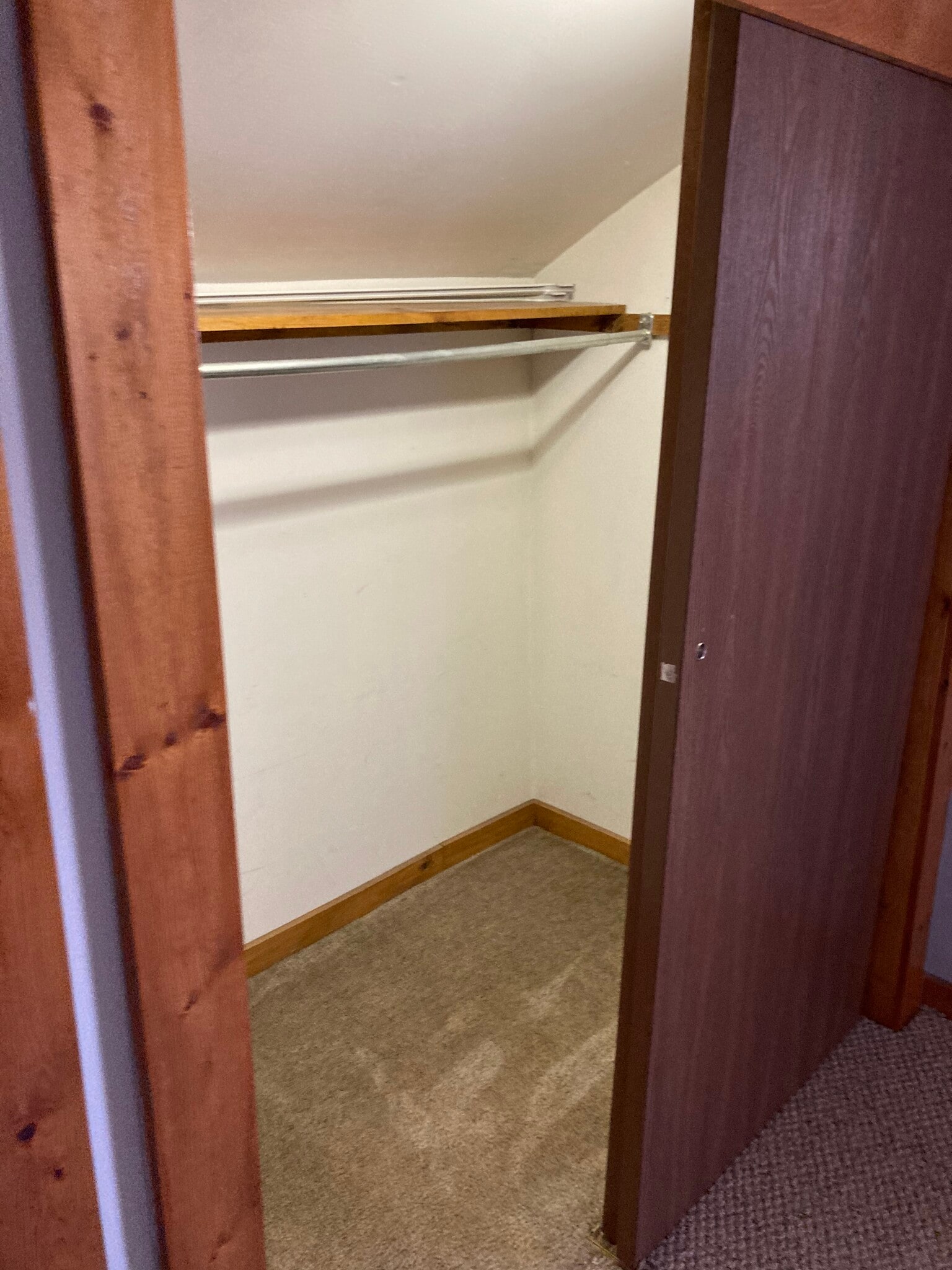 Building Photo - 223 Gibson St