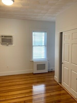 Building Photo - 32 Francis St