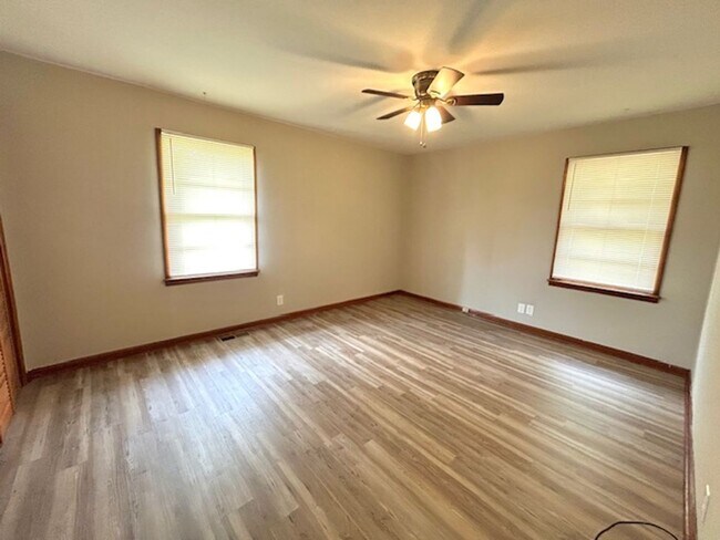 Building Photo - Charming 3-Bedroom Home in Huntsville