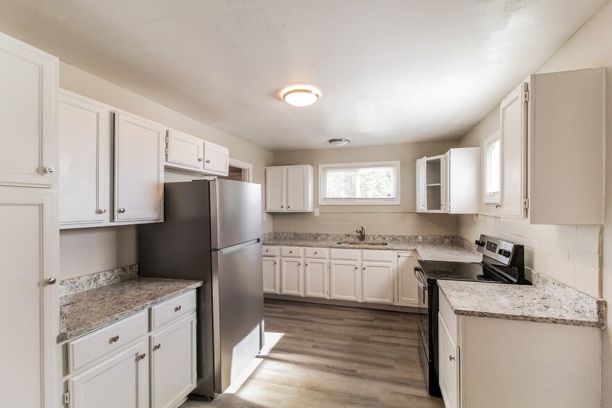 Building Photo - 106 Pocohontos Ave