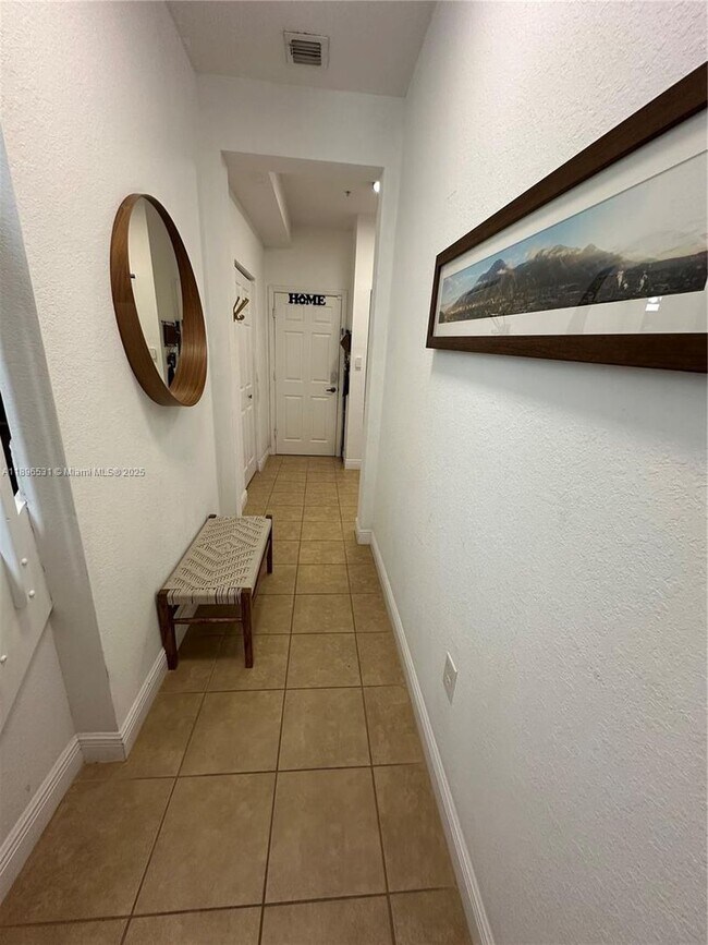 Building Photo - 2662 SW 118 Rd