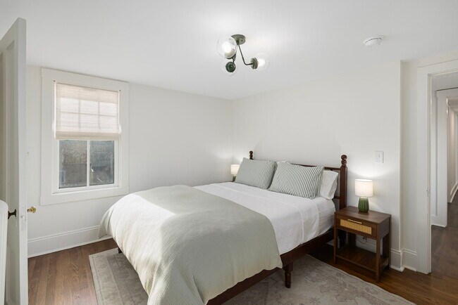 Building Photo - 23 Mt Vernon St