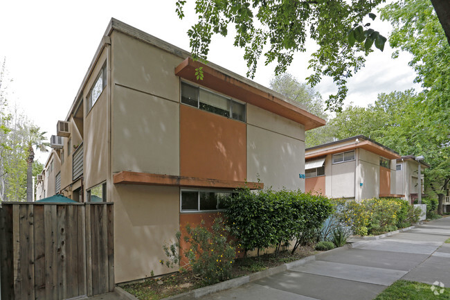 Building Photo - Lanai Apartments