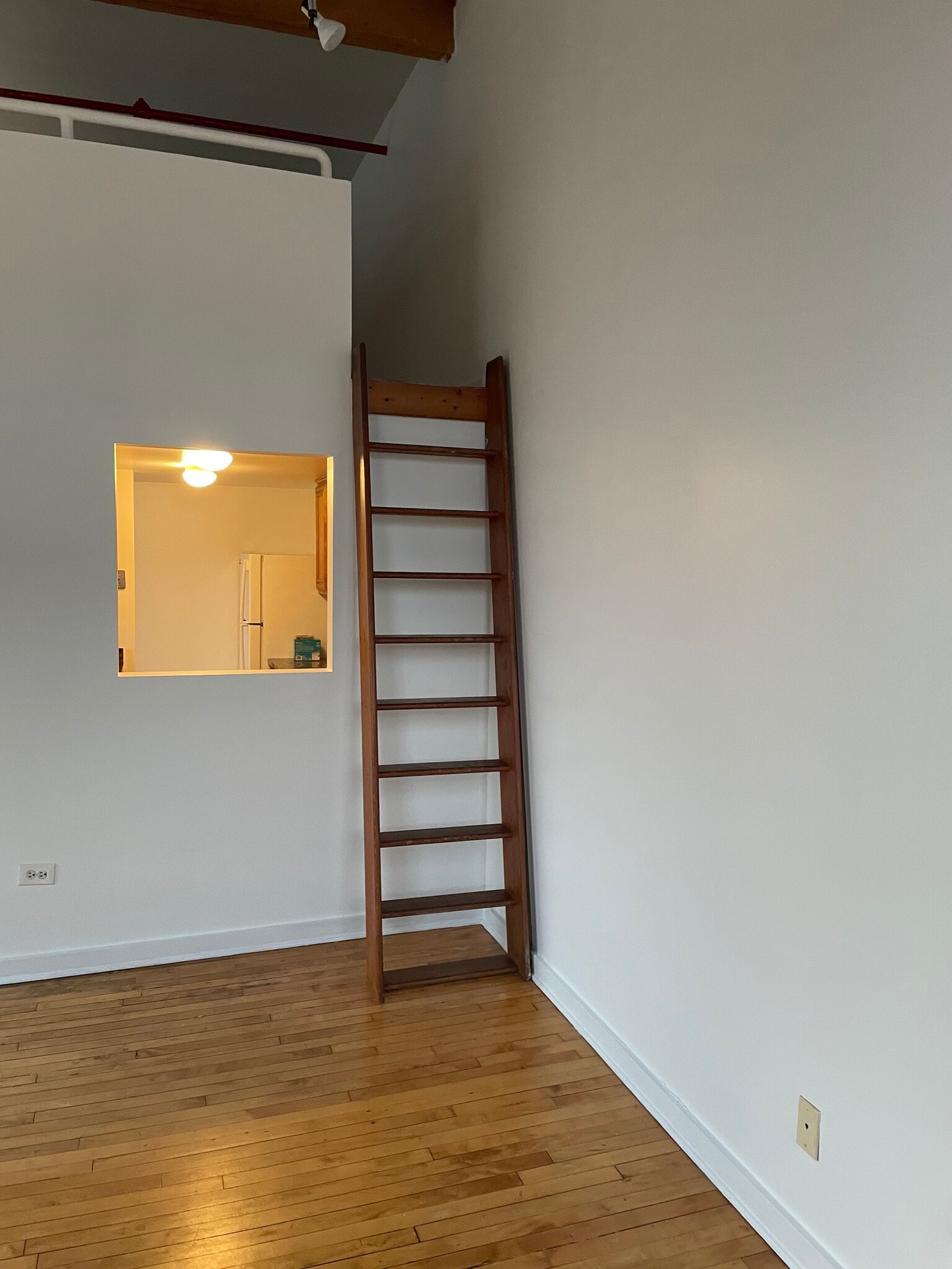 ladder to loft - 1114 W Belmont Ave