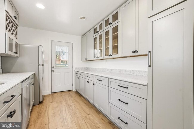 Building Photo - 3217 Gumwood Dr