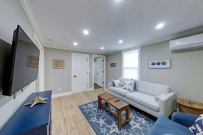 Building Photo - 30 Prospect Hill St