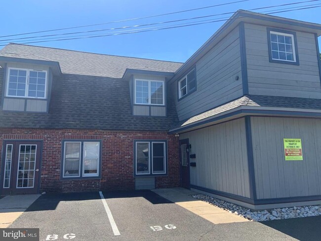 Primary Photo - 242 Wood St