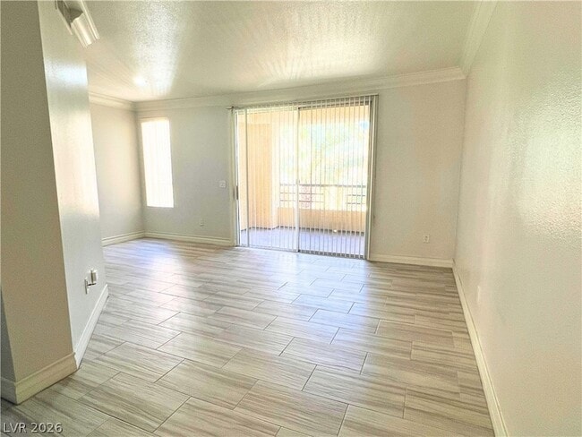 Building Photo - 210 E Flamingo Rd