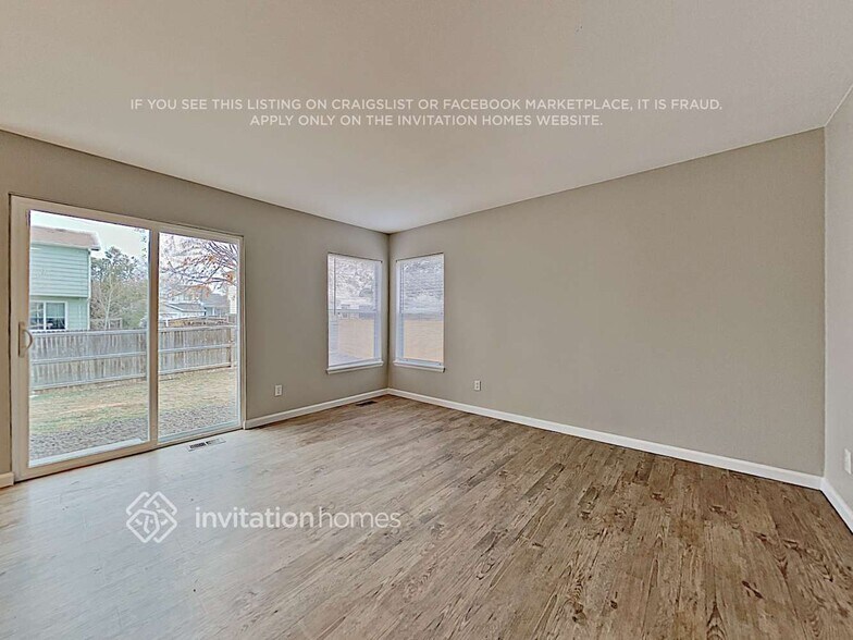 Building Photo - 2227 S Waco Ct