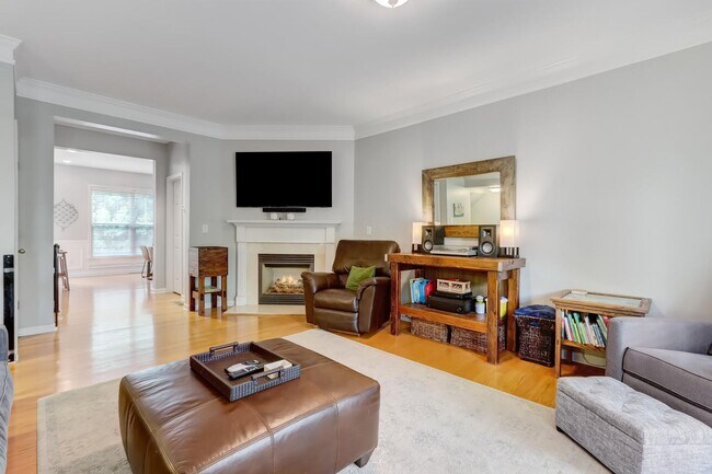 Building Photo - 3 bdrm, 3.5 bath Townhome on the Beltline in Grant Park!