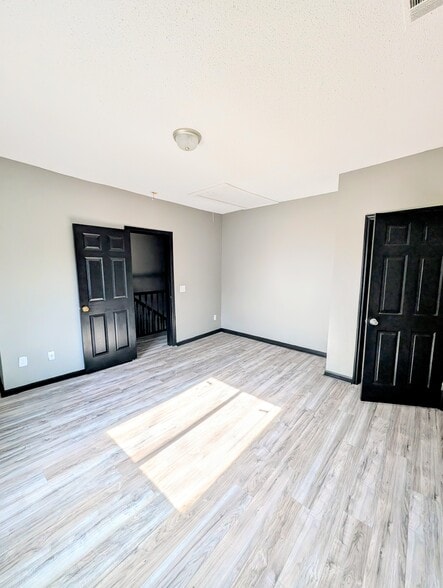 Building Photo - 1711 Stratford St