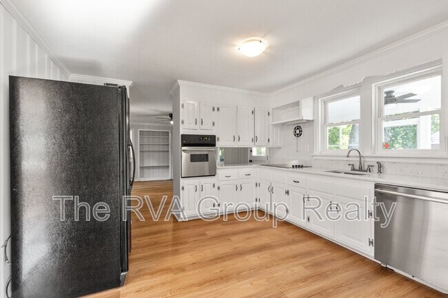 Building Photo - 6220 Debora Dr