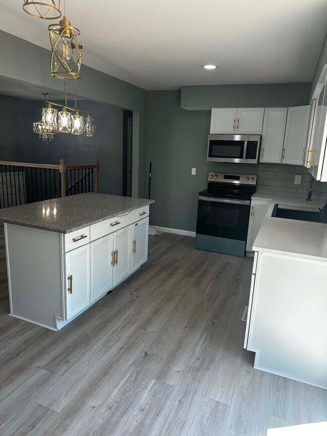 Building Photo - Charming 3BEDS  House in Roeland Park