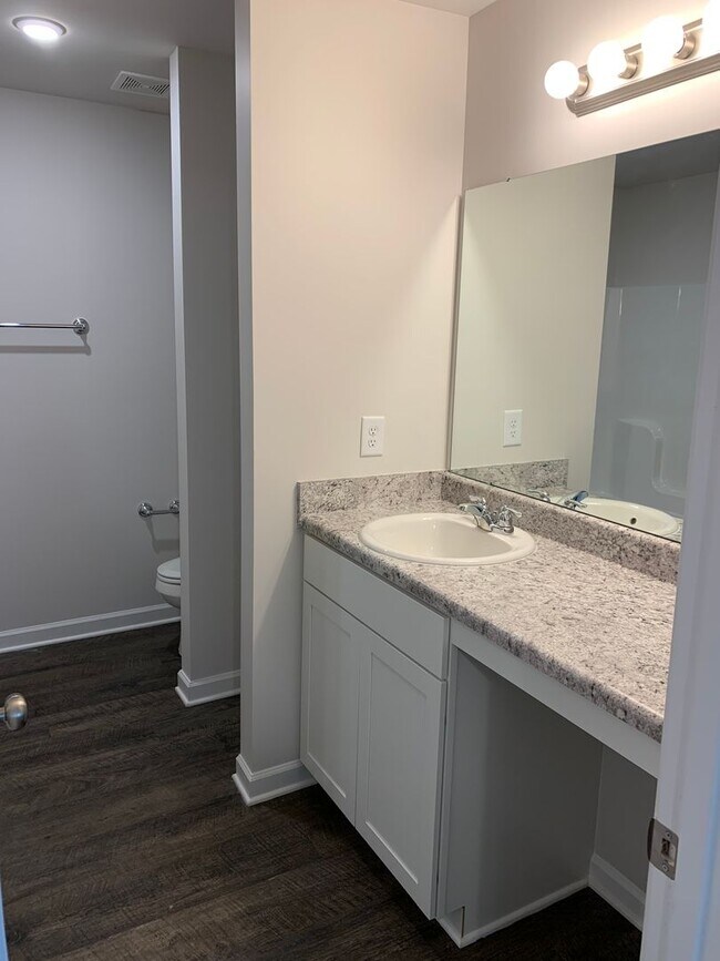 Building Photo - *PRE-LEASING*  Three Bedroom | Two Bathroo...