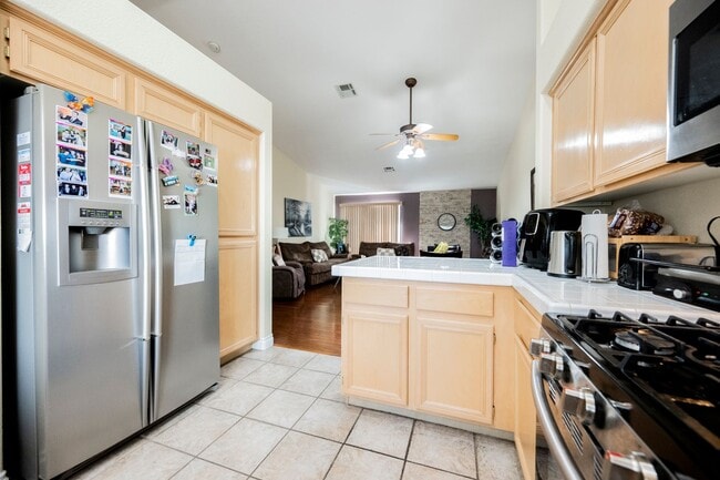 Building Photo - Summerlin - Single Story Townhome -