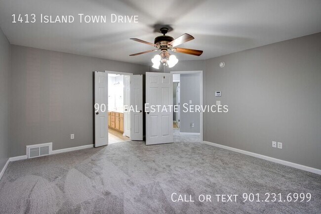 Building Photo - 1413 Island Town Dr