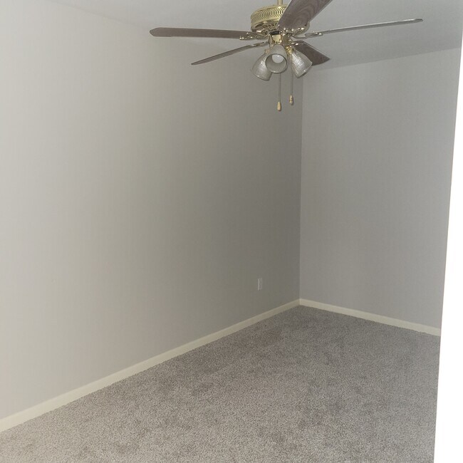 Bedroom - 5016 FM 1765