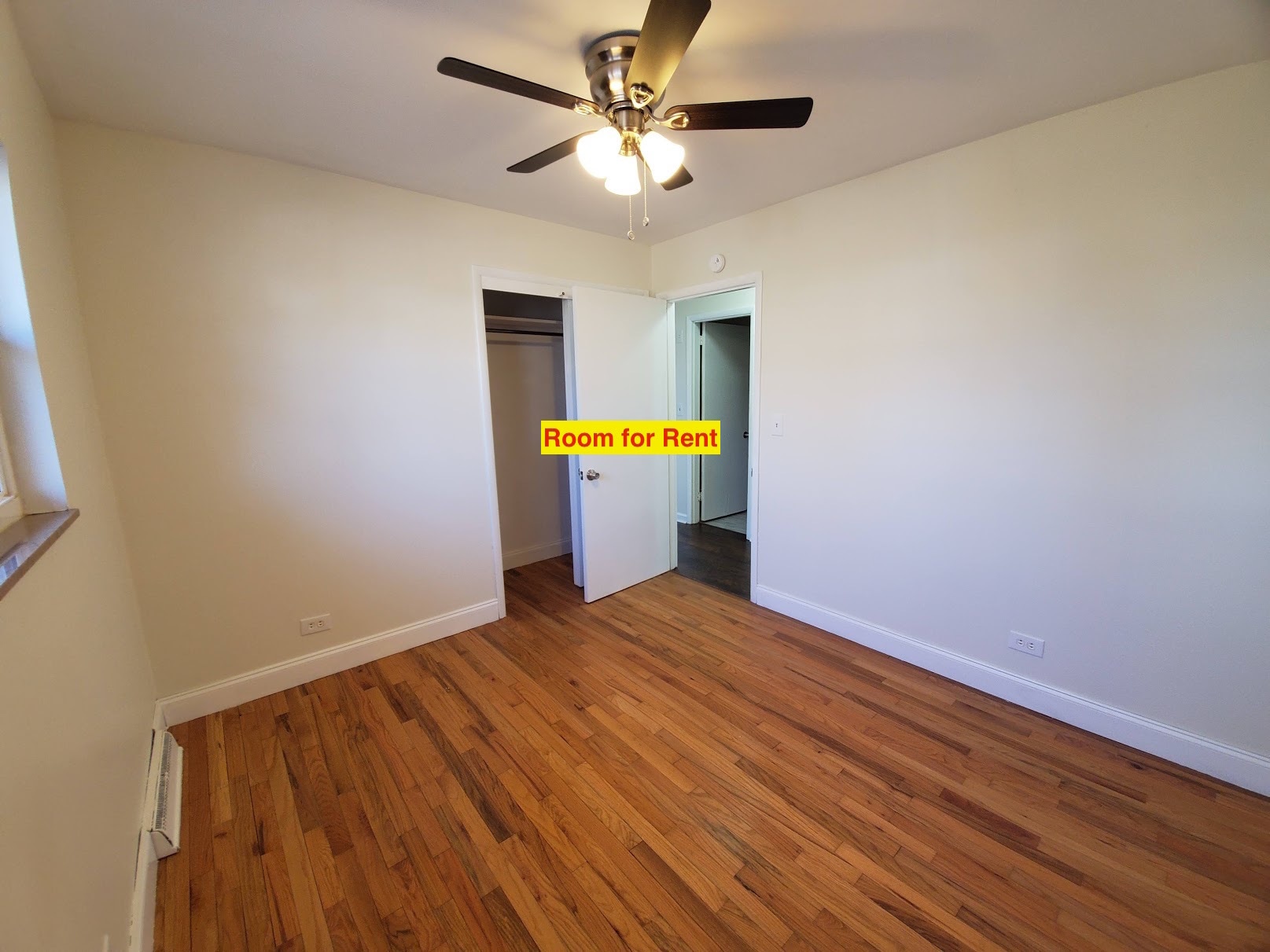 Private bedroom with oak wood flooring - 505 Chestnut St