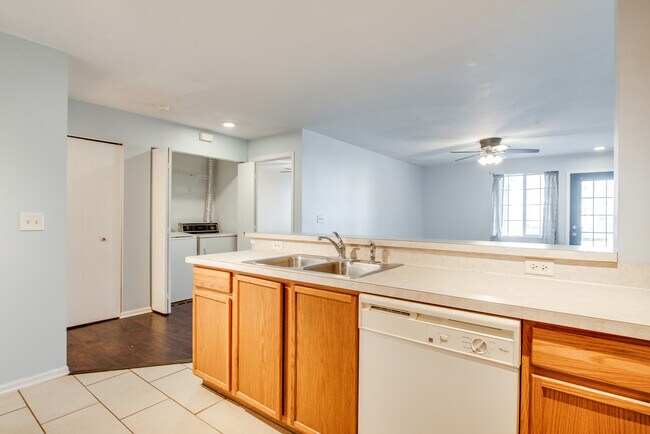 Building Photo - 1441 McClure Rd