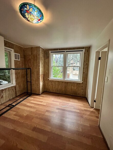 Building Photo - 49 Dudley Ave