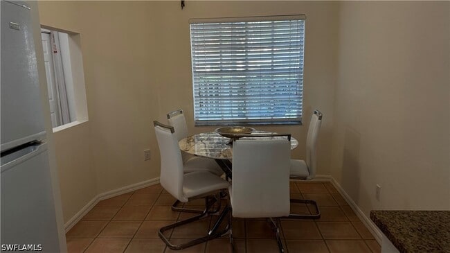 Building Photo - 7518 Silver Trumpet Ln