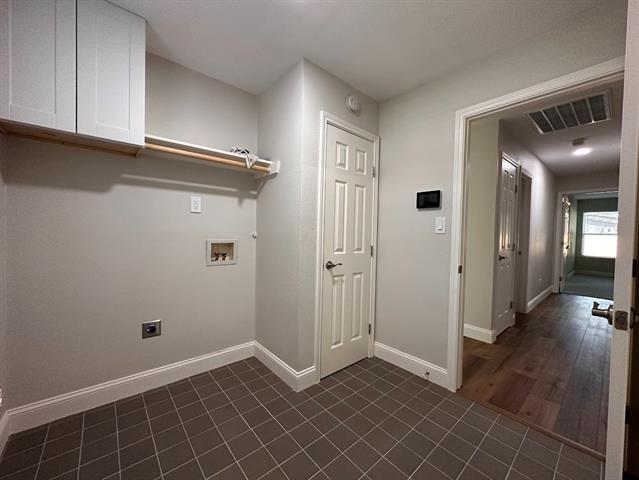 Building Photo - 2143 Gilford St