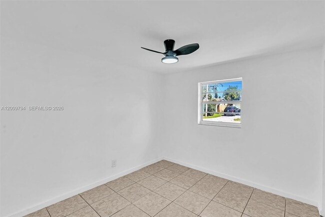 Building Photo - 4156 SW 49th Ct