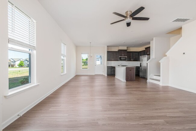 Building Photo - End unit townhome loaded with upgrades close to RTP! Available: Now