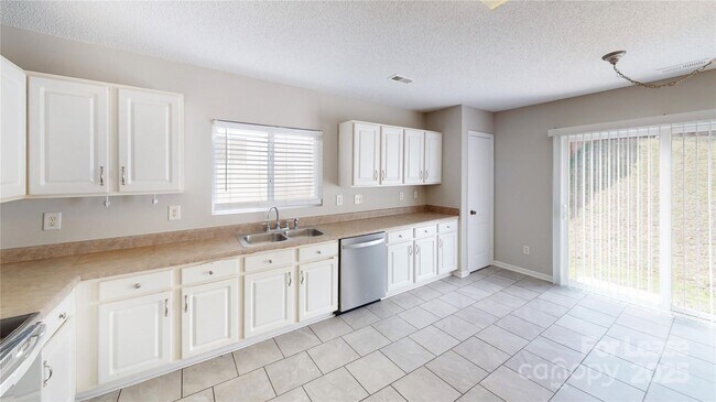 Building Photo - 8139 Deodora Cedar Ln