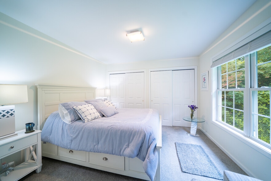 Master Bedroom - 5 Tsuga Rise