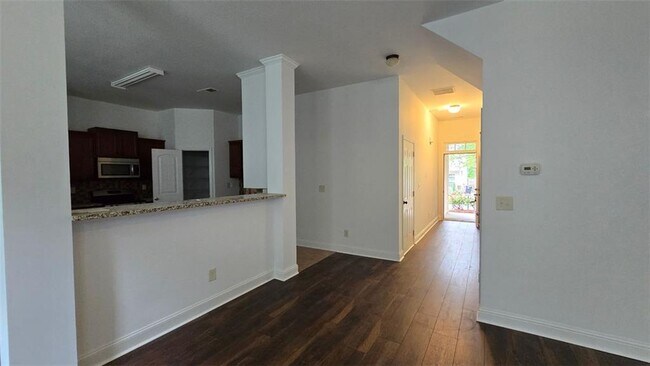 Building Photo - 2275 Copper Trail Ln NE