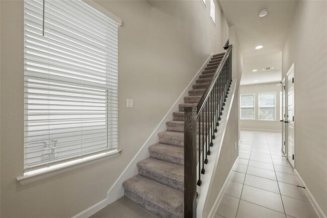 Building Photo - 13608 Cibolo Trace
