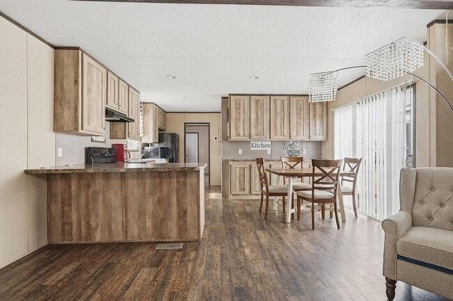 Building Photo - 438 Benjamin Ln