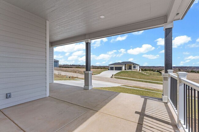 Building Photo - Italian Estates Property Management