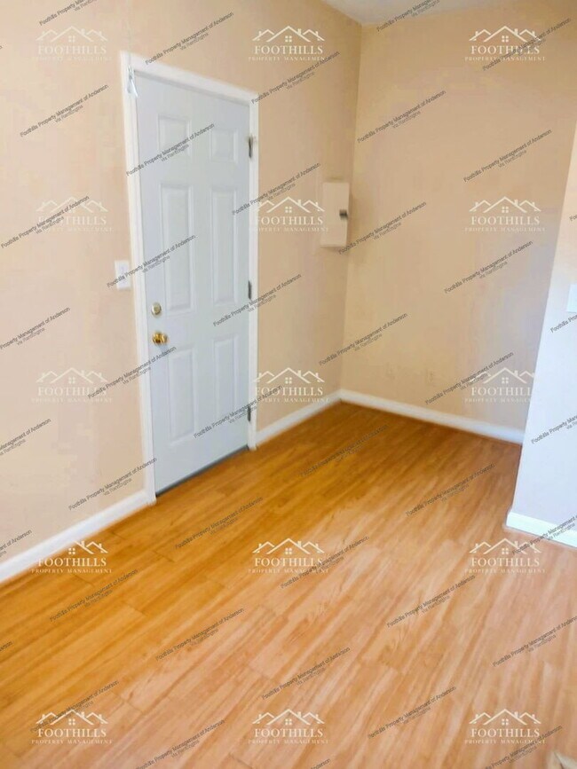 Building Photo - 107 A Cypress Run