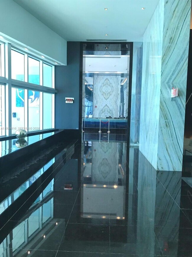 Building Photo - 335 S Biscayne Blvd