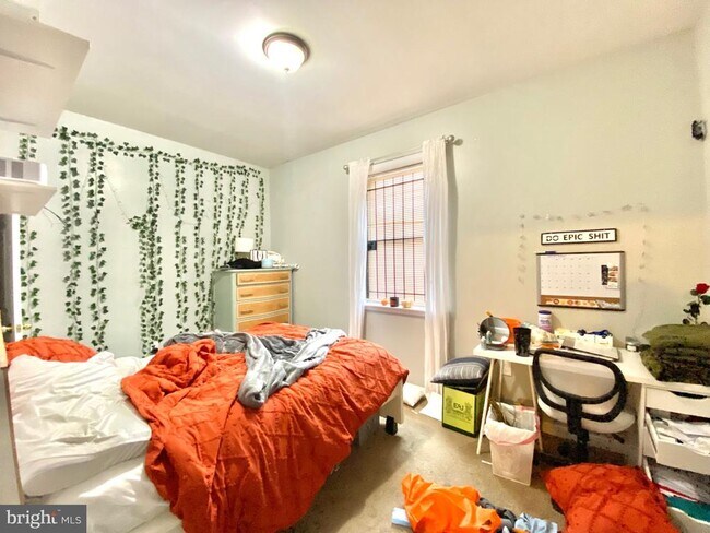 Building Photo - 1723 N 17th St