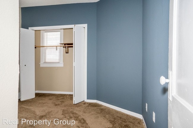 Building Photo - 400 S 9th St