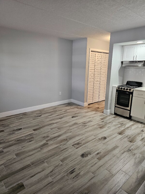 Building Photo - 720 7th Ave N