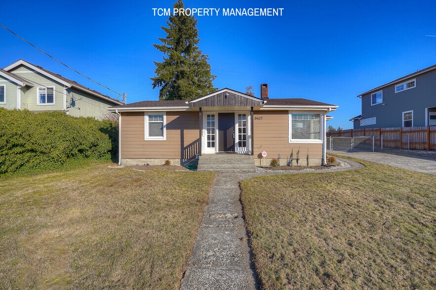 Building Photo - 8437 S M St