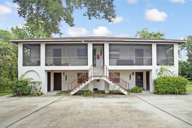 Primary Photo - 2290-2296 Fox Hollow Dr.