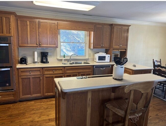 Building Photo - 462 Chalet Village Dr