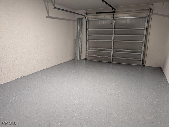 Building Photo - 1406 SE 1st Pl