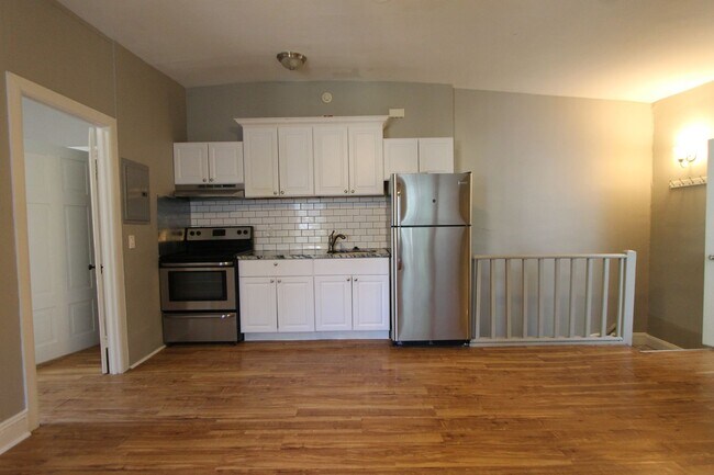 Building Photo - 4932 Rubicam St