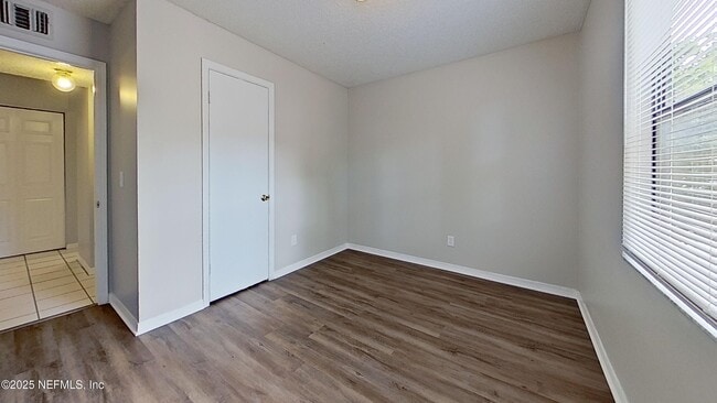 Building Photo - 469 Crabapple Ct