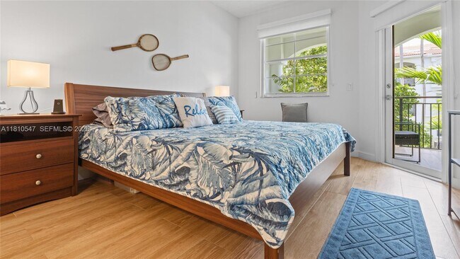 Building Photo - 3245 NE 184th St