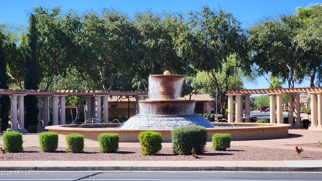 Building Photo - 4750 S Antonio