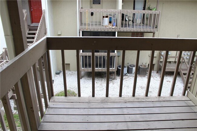 Building Photo - 4863 W McElroy Ave